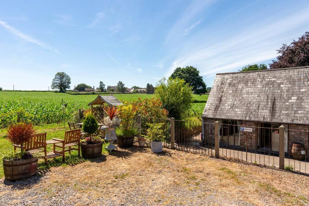 Beech Cottage, Spacious Rural Retreat Usk Εξωτερικό φωτογραφία